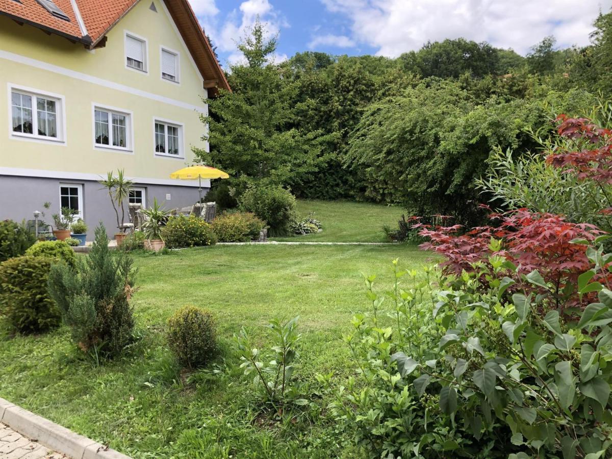 Goldsberghof Hotel Pollauberg Exterior photo